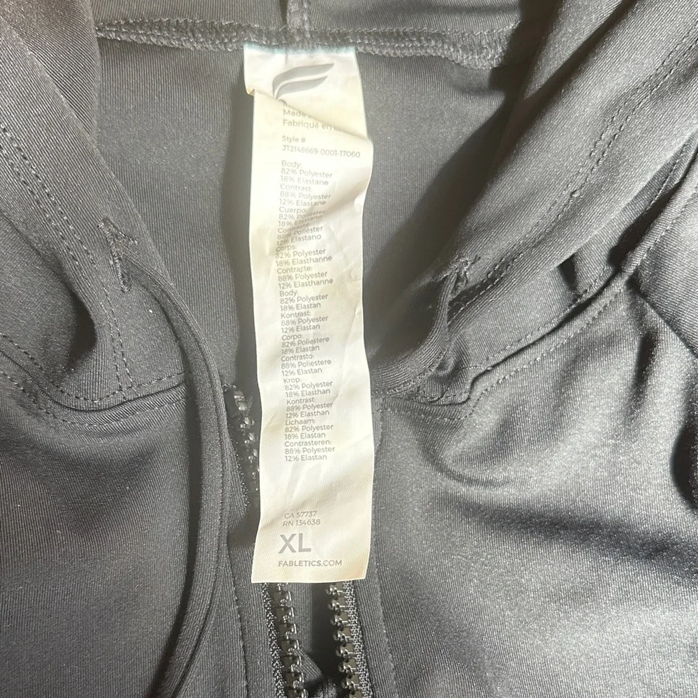 Fabletics Oasis Zip-Up Crop Hoodie - Picture 5 of 5